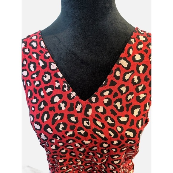 Old Navy Animal Print Tank in size SMALL - Picture 4 of 6